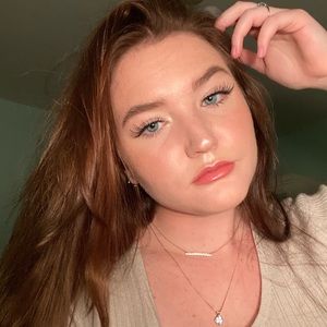 Meet your Posher, Raeanne